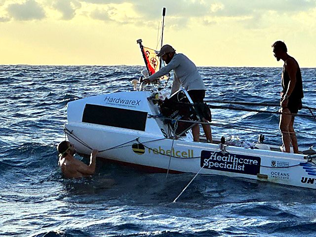 Fitting the replacement rudder
